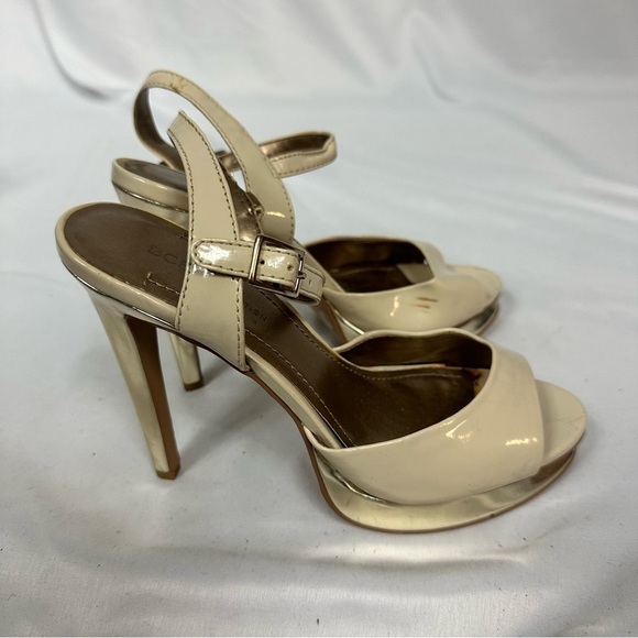 BCBGENERATION Nude and Gold Heels in Size 37.5/7.5 - Picture 4 of 6